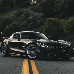 Meet your Posher, Davis